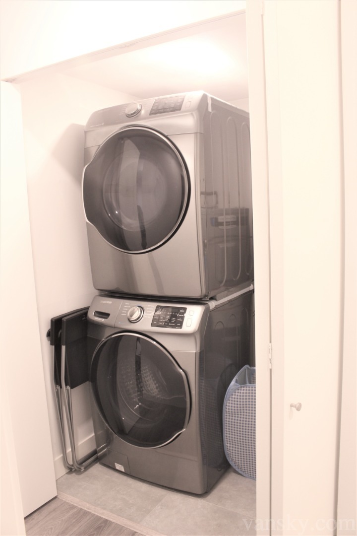 200625103940_Laundry Room.jpg